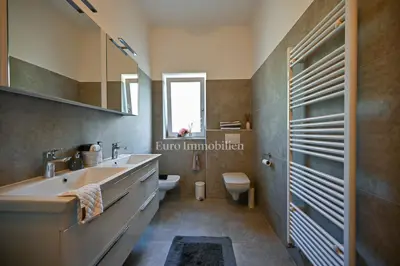 Vila 150 m², Grožnjan - panoramski pogled na prirodu - 16
