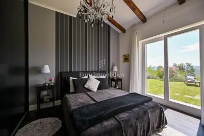 Vila 150 m², Grožnjan - panoramski pogled na prirodu - 13