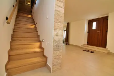 Haus 66 m², Barban - authentisch und klimatisiert - 9