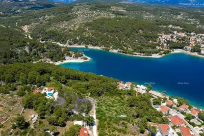 Bauland mit Baugenehmigung, 100 m vom Meer entfernt, Brač! - 3