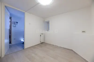 Apartment 40 m², Pantovčak near British Square, newly renovated - 10