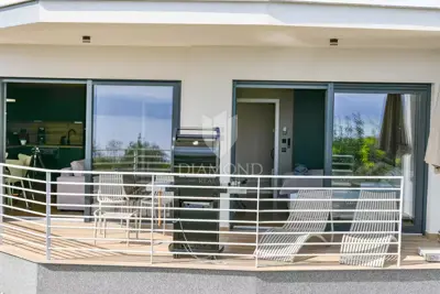 Opatija, oprić - moderan stan s pogledom na more i vlastitim vrtom - 3