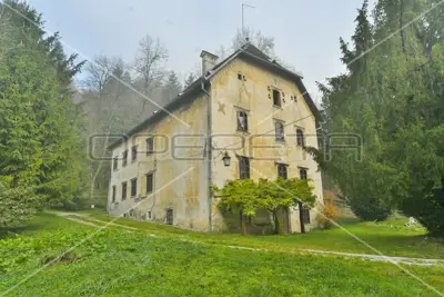 Dvorac, Samobor, povijesno imanje 10.617 m² - 4