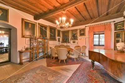 Dvorac, Samobor, povijesno imanje 10.617 m² - 10