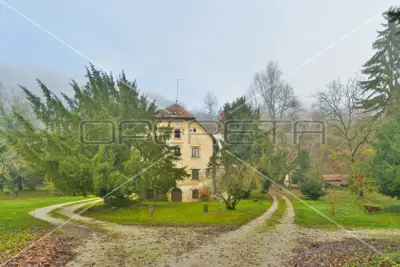 Dvorac, Samobor, povijesno imanje 10.617 m² - 3