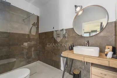 Haus zum Kauf in Novigrad, 215 m² - 21