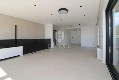 Apartman u Krku, centar i pogled na more - 3
