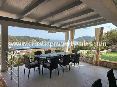 House, Otok Vis, 311 m², 1 990 000 € - 1