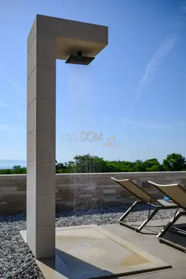 Vila u Krnici, grijani bazen 60 m² i pogled na more - 11