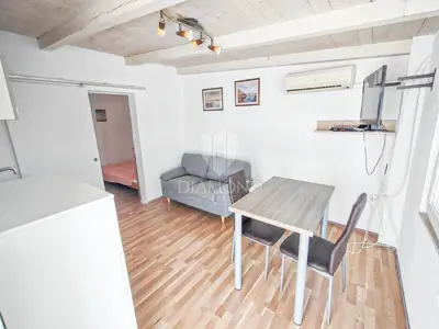 House 97 m², Pula Šijana - quiet location and yard - 8