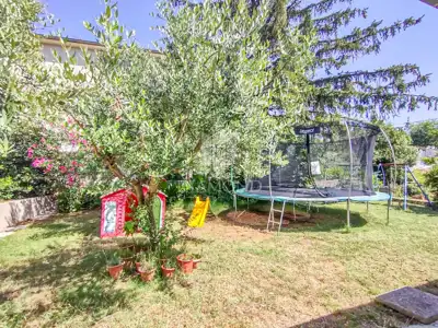 House 97 m², Pula Šijana - quiet location and yard - 6