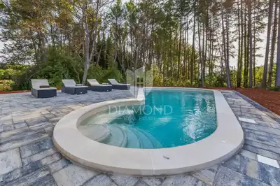 Rovinj, moderne ebenerdige Immobilie mit Pool in ruhiger Lage - 4