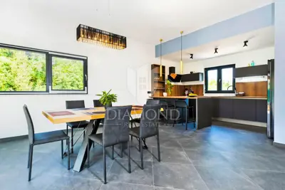 Rovinj, moderne ebenerdige Immobilie mit Pool in ruhiger Lage - 7