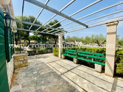 Stone house, Otok Brač, sea and olive grove view - 11