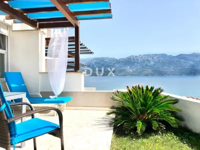 Building 400 m², Ražanac - 6 apartments, sea view