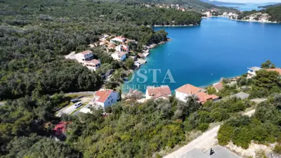 Građevinsko zemljište 1.650 m², Savar - 2. red do mora