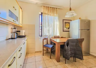 Stan 82.64 m², Umag - 3 spavaće sobe i natkrivena terasa - 2