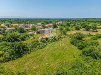 Land plot 351 m², Svetvinčenat - flat and regular in shape - 2