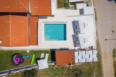 In der Nähe von Novigrad, neues Haus mit Schwimmbad. - 5