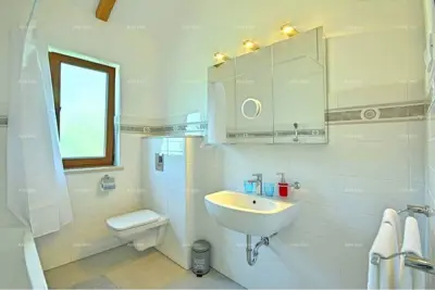 In der Nähe von Novigrad, neues Haus mit Schwimmbad. - 15