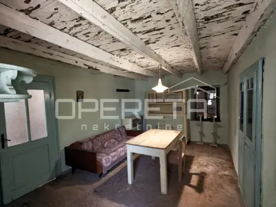 Steinhaus 120 m², Peruški - zur Renovierung - 11