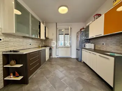 Wohnung zum Kauf in Zamet, 74 m² - 3