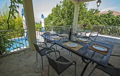 House 150 m², Sutivan on Brač, pool and open sea view - 4