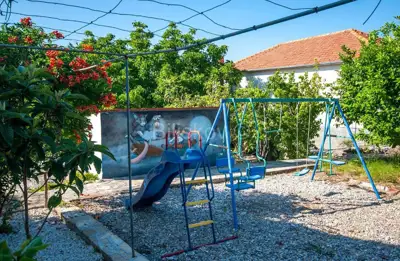 House 150 m², Sutivan on Brač, pool and open sea view - 13