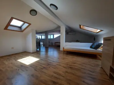 Kuća na 3 etaže s pogledom na more, medulin!