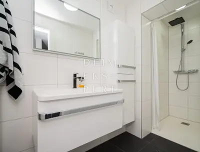 Gewerbeimmobilie zur Miete in Bukovec Zelinski, 237,8 m² - 9
