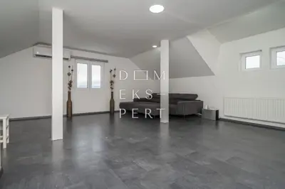 Gewerbeimmobilie zur Miete in Bukovec Zelinski, 237,8 m² - 5