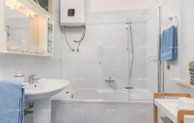 An einem sehr ruhigen Ort mit Blick auf das Meer, Rabac, steht ein Haus mit drei Wohnungen zum Verkauf - 18