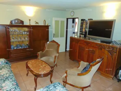 Kuća u Marčani, vrt i parkirno mjesto