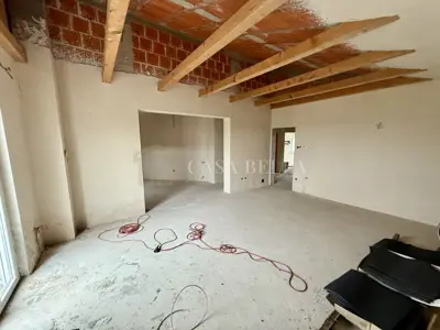 Haus 435 m², Kastav Brnčići - Gewerberaum und Gartenanlage - 12