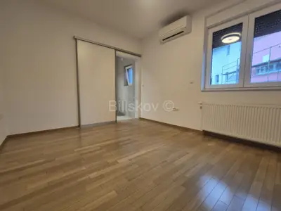 Šestine, urbana obiteljska vila 400 m², okućnica 1300 m² - 12