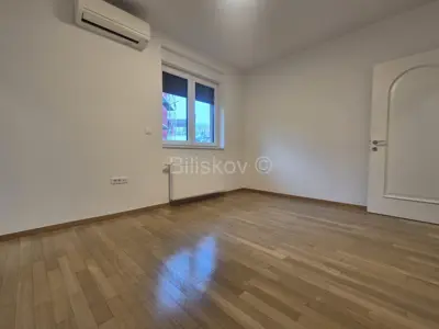 Šestine, urbana obiteljska vila 400 m², okućnica 1300 m² - 13