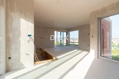 Stan 94,4 m², Murter - pogled na more i dvije terase - 2