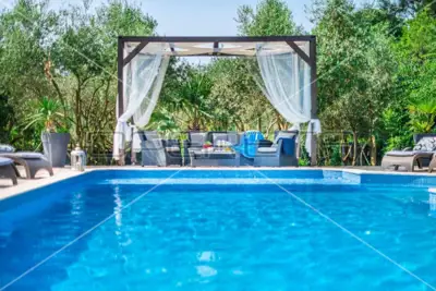 Stone house 175 m², Filipana - peaceful surroundings and privacy - 4
