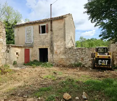 House 98 m², Poreč - old house for renovation