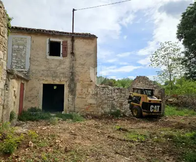 House 98 m², Poreč - old house for renovation - 2