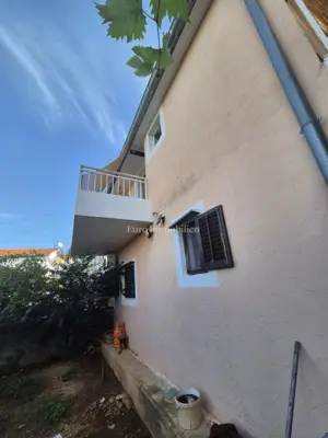 Haus in Tribunj, Hof und 2 Parkplätze - 21