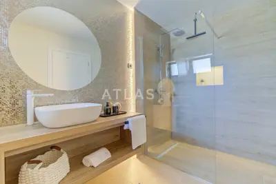 Villa 200 m², Novi Vinodolski - luxurious modern villa - 8