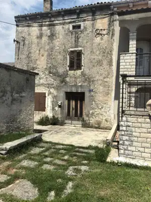 Stone house, Prodol, Marčana, yard 300 m² and quiet location