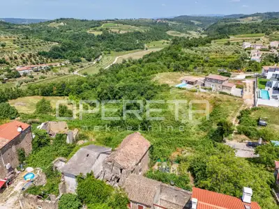 Land 592 m², Momjan - open view of nature