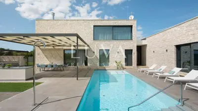 Villa 360 m², Bale - designer luxury and wellness zone - 3