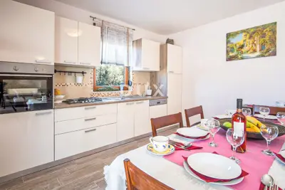 Kuća 172 m², Linardići - pogled na more i bazen - 3