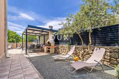 Kuća 172 m², Linardići - pogled na more i bazen - 17