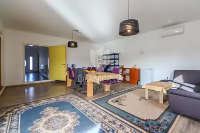 ESKLUZIVNO! Obiteljska kuća na mirnoj lokaciji u blizini Svetvinčenta - 3