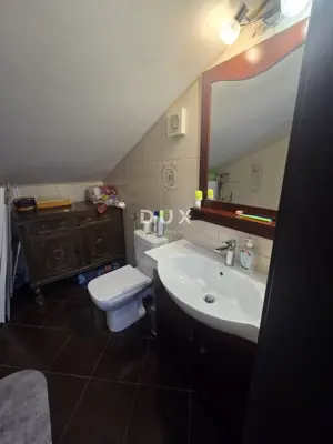 Kuća 150 m², Selce - pogled na more i bazen - 16