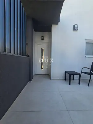 Kuća 150 m², Selce - pogled na more i bazen - 5